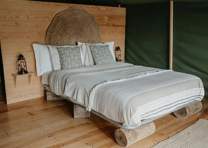 Luxury tent Parque Dos Monges